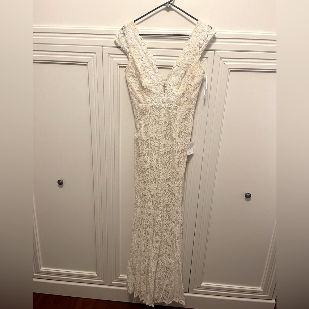 Lulus Icing on the Cake short sleeve wedding dress